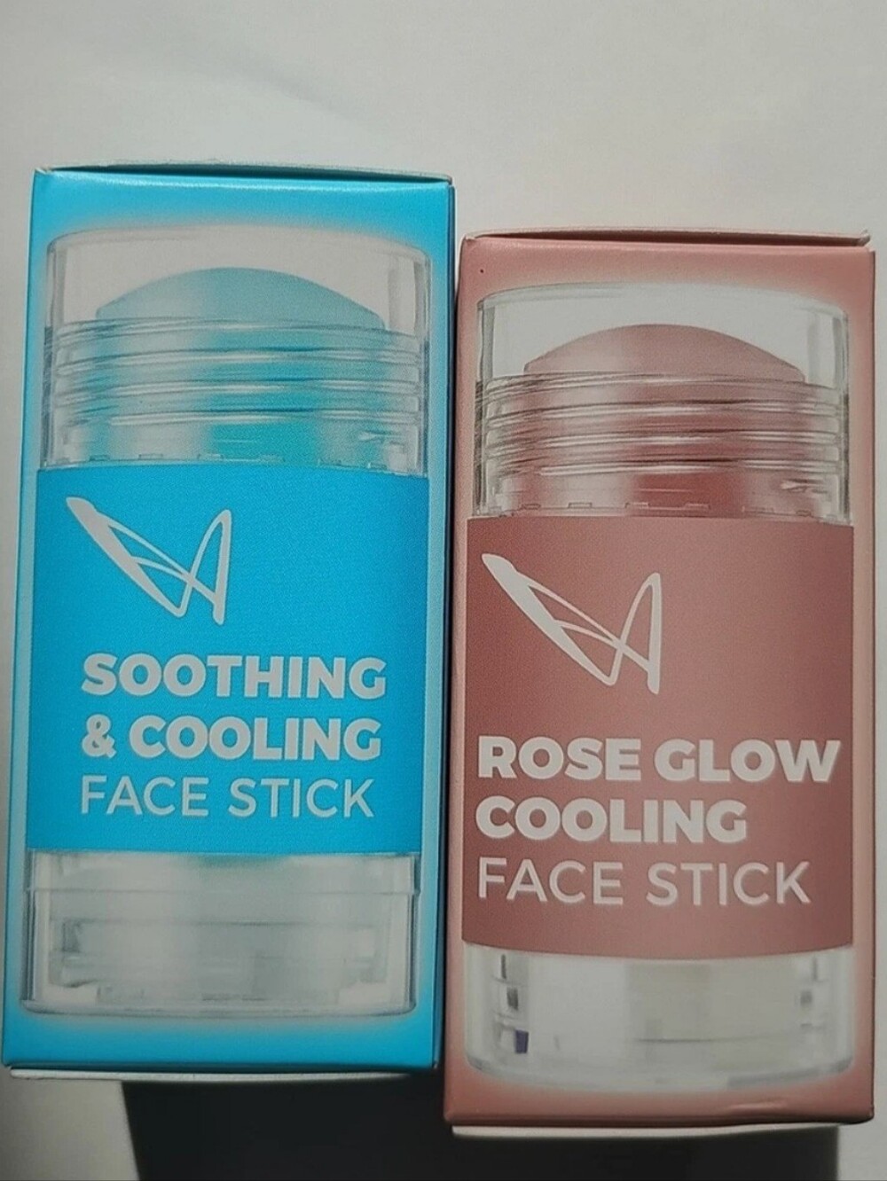 LASplash Cosmetics Cooling Serum Stick - Choice of Soothing or Rose Gold - Picture 4 of 7